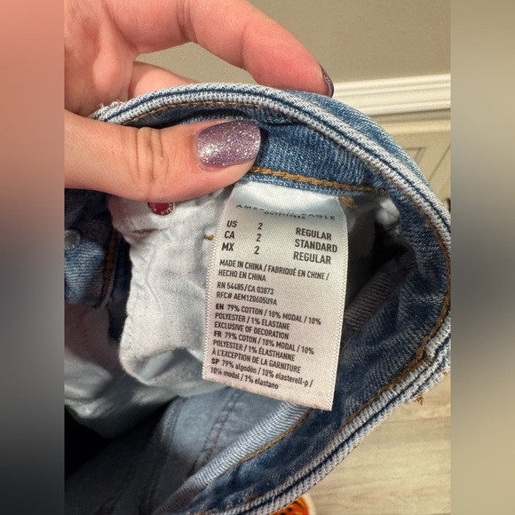American Eagle Mom Jean Stretch - Picture 7 of 7